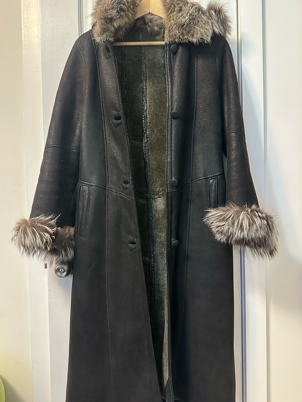 Women’s Black Genuine Shearling Long Coat Fur Trim Detachable Hood Sz S